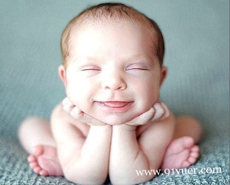 Ӥ����ȷ˯��ͼƬ ����˯�˲�ע��С��˯��ƫͷʹ